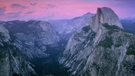 Blick auf den Half Dome im Yosemite-Nationalpark