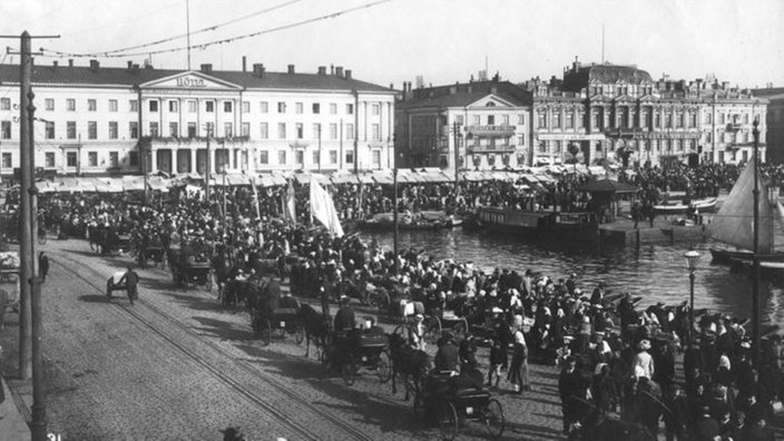 Helsinki, Hafen /1905 | Bildquelle: dpa Picture-Alliance / dpa Helsinki, Hafen /1905