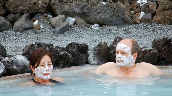 Schlamm-Gesichtsmaske aus der Blauen Lagune in Grindavik