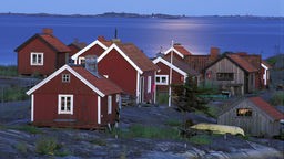 Häuser in den schwedischen Schären