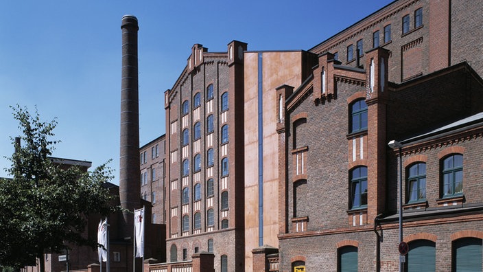 Das Museum Küppersmühle, ein Museum für Gegenwartskunst, in dem sich die Sammlung Grothe befindet; hier das ehemalige Mühlengebäude und Speicherhaus im Duisburger Innenhafen. | Bildquelle: WDR/Werner Otto Das Museum Küppersmühle, ein Museum für Gegenwartskunst, in dem sich die Sammlung Grothe befindet; hier das ehemalige Mühlengebäude und Speicherhaus im Duisburger Innenhafen.