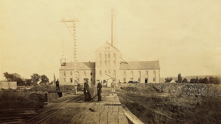 Erzgrube Neu Essen II im Jahr 1865. | Bildquelle: Interfoto Erzgrube Neu Essen II im Jahr 1865.