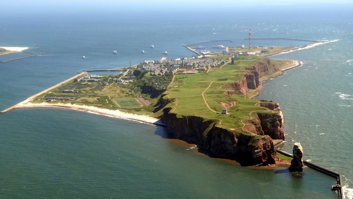 Helgoland aus der Luft. | Bildquelle: dpa/Marcus Brandt Helgoland aus der Luft.