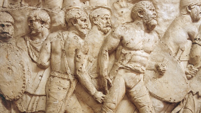 Auf dem Bild ist das Denkmal für ''Hermann'' den Cherusker zu sehen, das in Hiddesen bei Detmold steht. | Bildquelle: akg Auf dem Bild ist das Denkmal für ''Hermann'' den Cherusker zu sehen, das in Hiddesen bei Detmold steht.