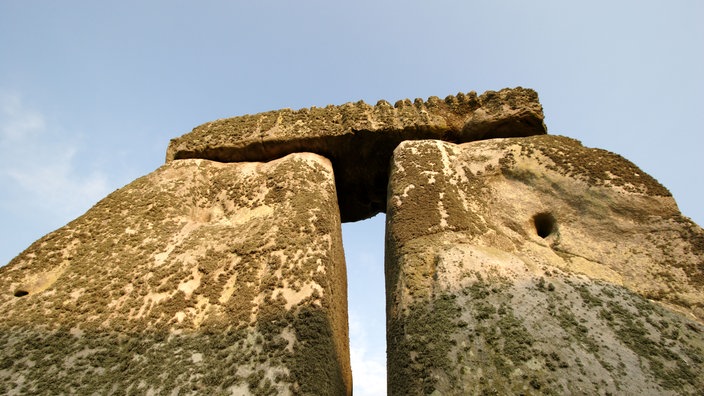 Sarsensteine mit Steindach in Stonehenge | Bildquelle: All mauritius images Sarsensteine mit Steindach in Stonehenge