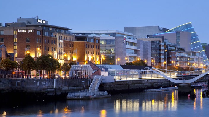 Blick auf die Docklands am Abend
