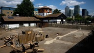 Blick auf die Surrey Docks Farm, einem Bauernhof mitten in London.