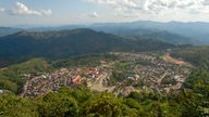 Die Bergstadt Phongsali in Laos