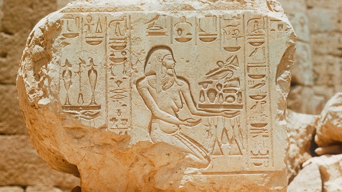 Relief des Nilgottes Hapi in Medinet Hapu
