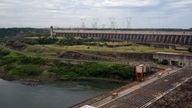 Itaipu-Wasserkraftwerk an der Grenze zwischen Paraguay und Brasilien
