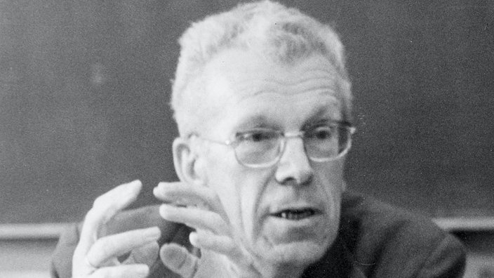 Der österreichische Kinderarzt Hans Asperger (1906-1980) | Bildquelle: akg-images / IMAGNO/Votava Der österreichische Kinderarzt Hans Asperger (1906-1980)