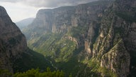 Blick von oben in die Vikos-Schlucht