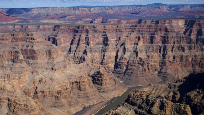 Panorama des Grand Canyons mit Colorado River