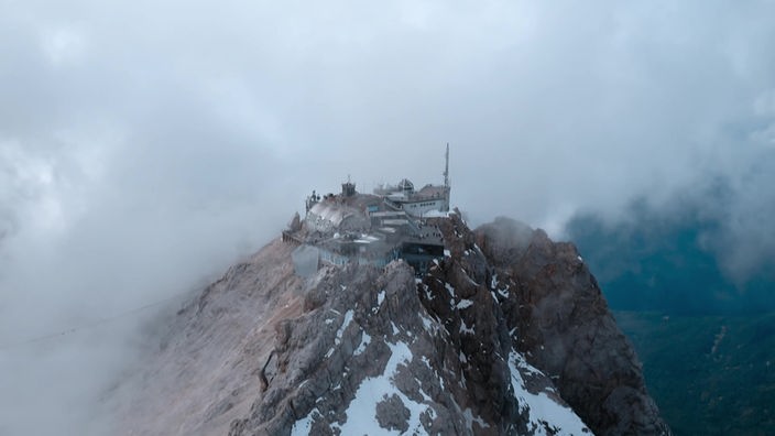 Screenshot aus dem Film "Touristenmagnet Zugspitze"