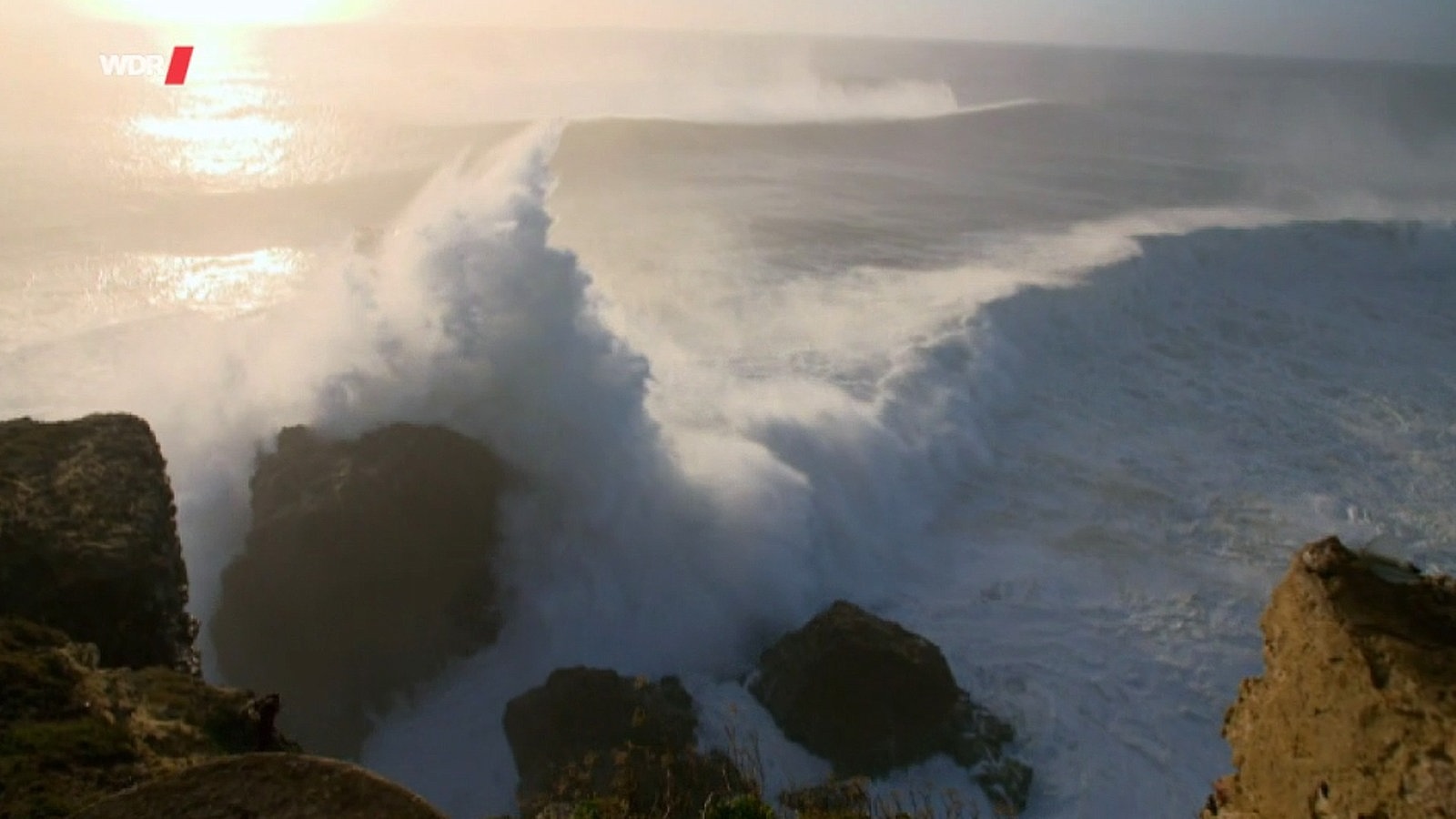 Die Monsterwellen von NazarÃ© - Planet Wissen - Sendungen A