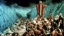 Film "Die Zehn Gebote" von 1956: Schauspieler Charlton Heston als Moses teilt das Meer
