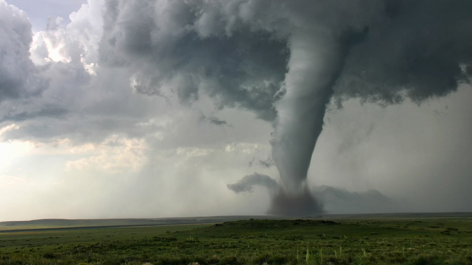 Naturgewalten: Tornados - Tornados - Naturgewalten - Natur - Planet Wissen