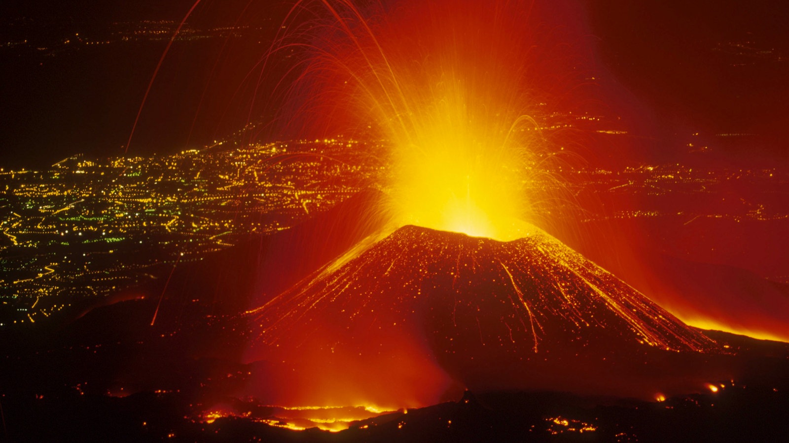 volcano là gì
