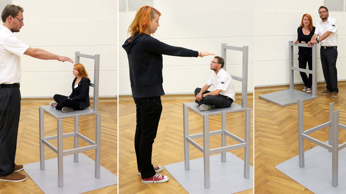 Optische Täuschung mit dem Beuchet-Stuhl. | Bildquelle: dpa Optische Täuschung mit dem Beuchet-Stuhl.