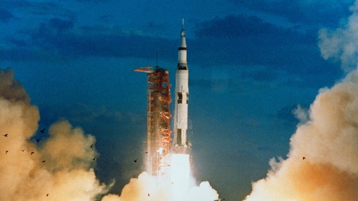 Start einer Saturn-V-Rakete.