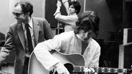 Jean-Luc Godard und Mick Jagger 1968 bei Dreharbeiten zu einem Dokumentarfilm
