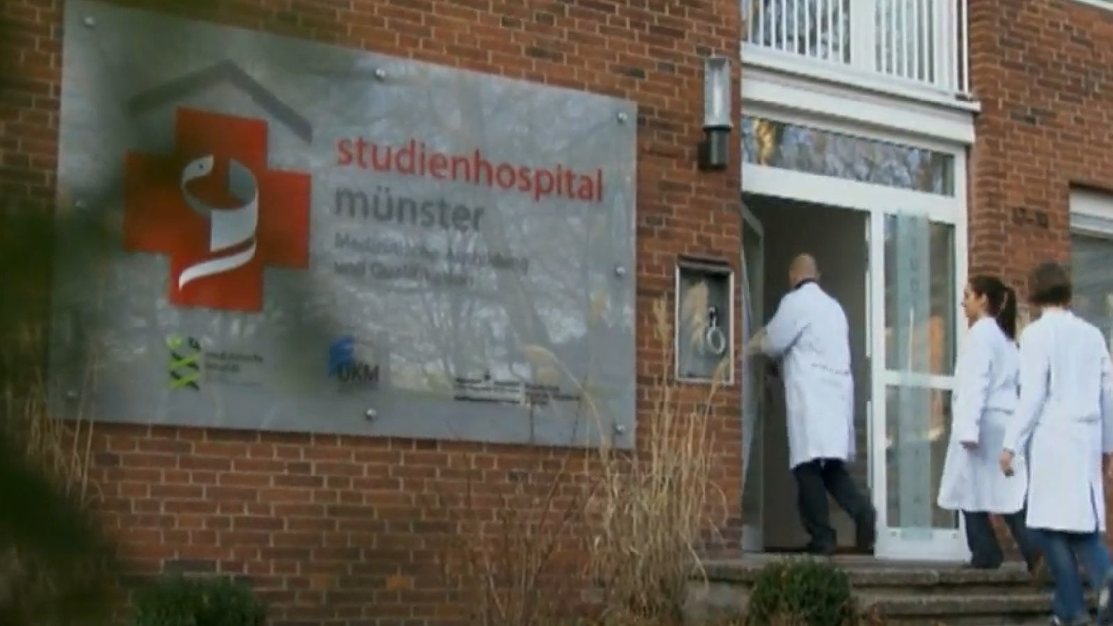 Eingang von dem Studienhospital Münster.