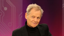 Porträtfoto von Professor Dirk Revenstorf