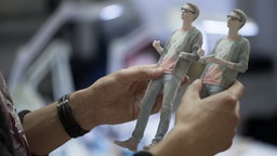 Zwei Figuren aus dem 3D-Drucker