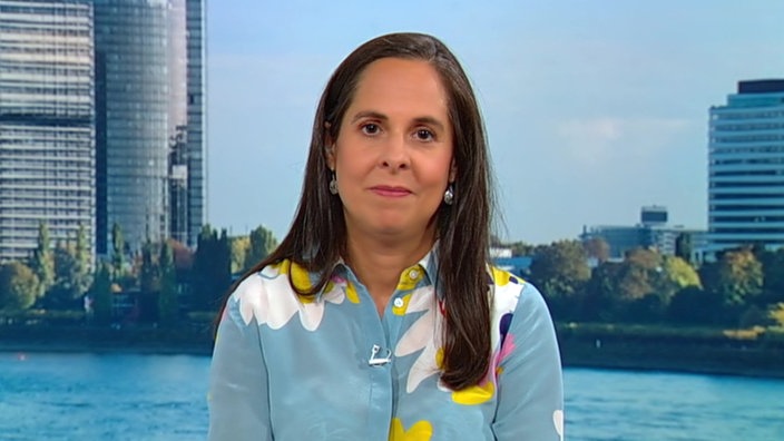Porträtfoto von Michaela Plamper | Bildquelle: WDR Porträtfoto von Michaela Plamper