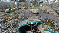Autoscooter im verlassenen Freizeitpark von Pripyat