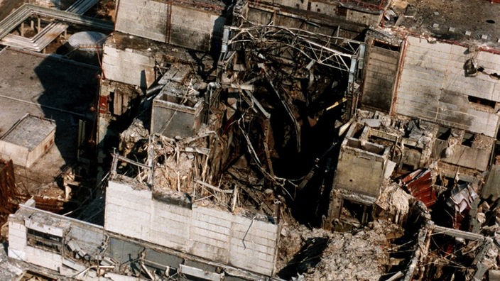 Luftaufnahme des zerstörten Reaktorblocks des ukrainischen Atomkraftwerks in Tschernobyl (Aufnahme von 1986).