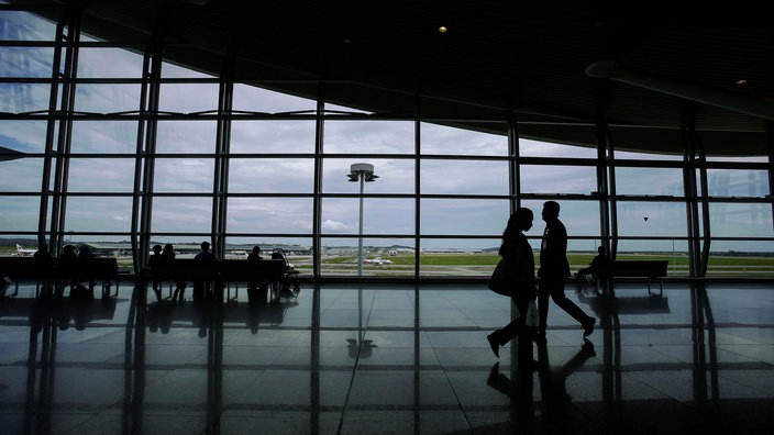 Halle im Kuala Lumpur International Airport | Bildquelle: Reuters/Samsul Said Halle im Kuala Lumpur International Airport