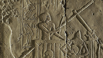 Das altägyptische Relief zeigt ein Boot auf dem Nil