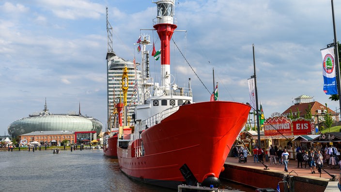Das Feuerschiff "Borkum" im Hafen von Bremerhaven
