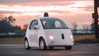 Auch das Unternehmen Google baut ein autonomes Fahrzeug