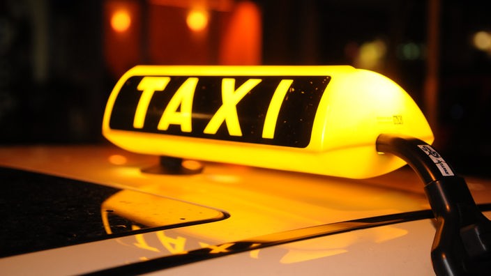 Beleuchtetes Taxischild