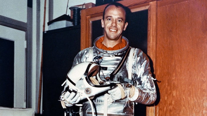 Alan Shepard im Raumanzug.