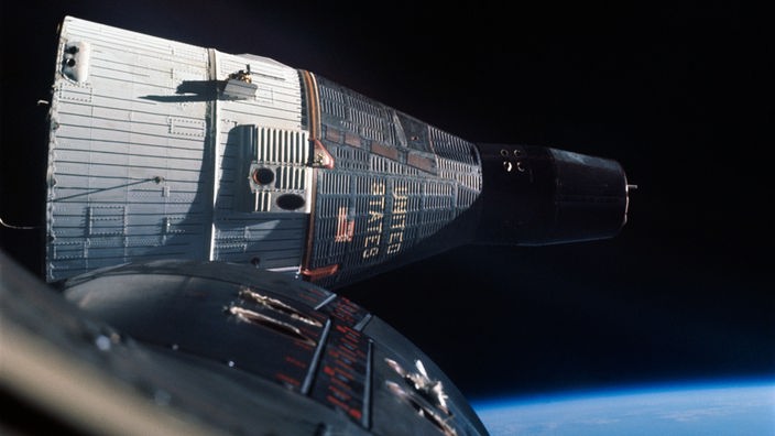Kopplungsversuch zwischen Gemini 6 und 7.