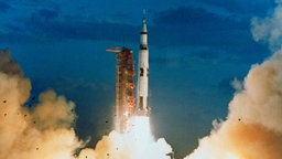 Start einer Saturn-5-Rakete.