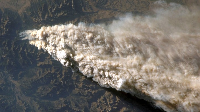 Waldbrand in den amerikanischen Staaten Idaho und Montana aufgenommen von Besatzungsmitgliedern der Internationalen Raumstation ISS.