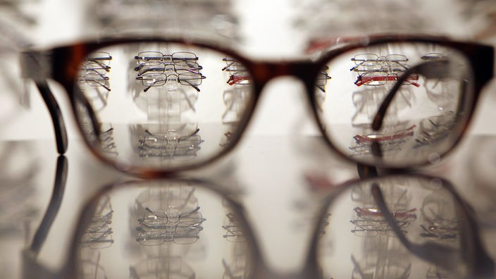 Brillengestell mit geschliffenen Gläsern
