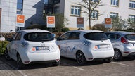 Elektroautos von Cambio Carsharing auf einem Parkplatz